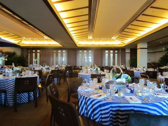 Lauritzen Gardens Omaha's Botanical Center