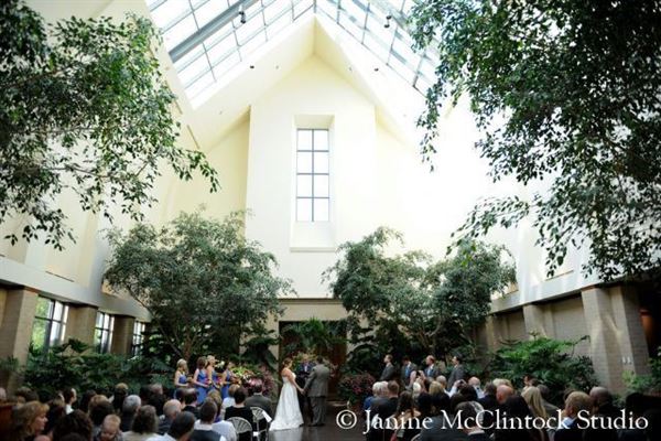 Lauritzen Gardens Omaha's Botanical Center