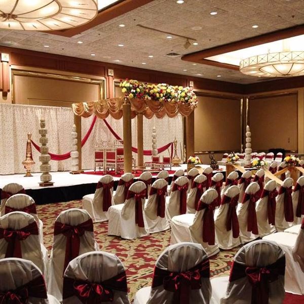 Holiday Inn Executive Center - Columbia Mall