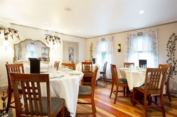 Villaggio Prime Bar & Grille