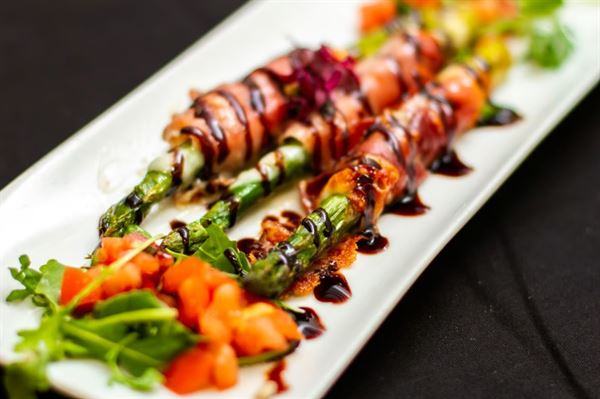 Villaggio Prime Bar & Grille