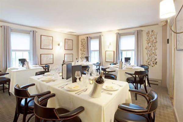 Villaggio Prime Bar & Grille