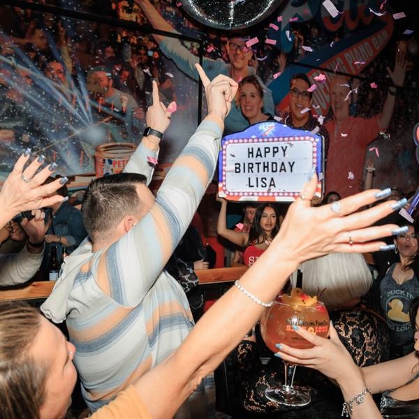 Pete's Dueling Piano Bar