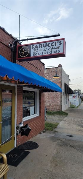 Farucci's Bar and Grill