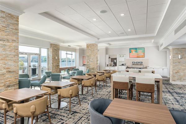 Homewood Suites Miami-Airport/Blue Lagoon