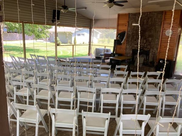 Meadowlark Motel With Restaurant & Bar