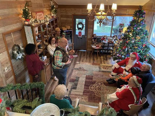 Meadowlark Motel With Restaurant & Bar