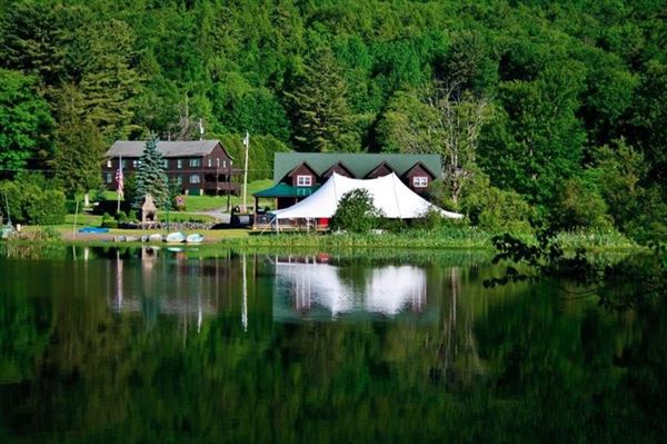 Twin Pines onTrout Lake
