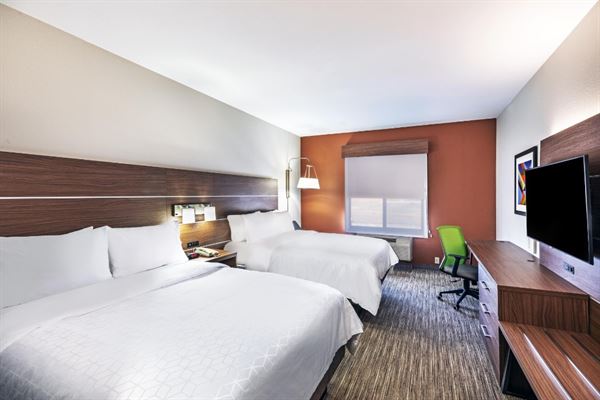 Holiday Inn Express & Suites Pryor