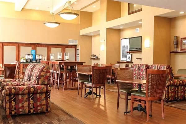 Hampton Inn & Suites Brookings