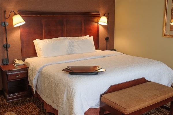 Hampton Inn & Suites Brookings