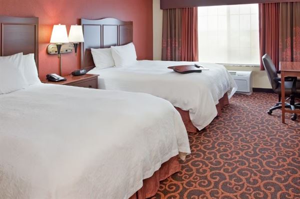 Hampton Inn & Suites Watertown