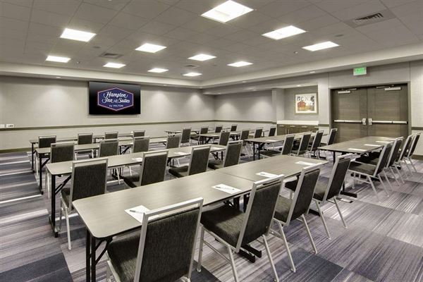 Hampton Inn & Suites Fort Worth Downtown