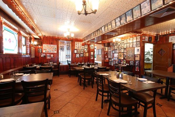 Angelo's Fairmont Tavern