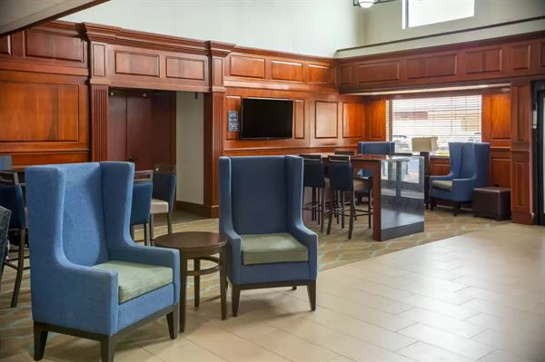 Comfort Suites Biltmore Outlet Center
