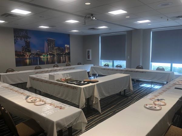 Wingate by Wyndham Orlando Airport