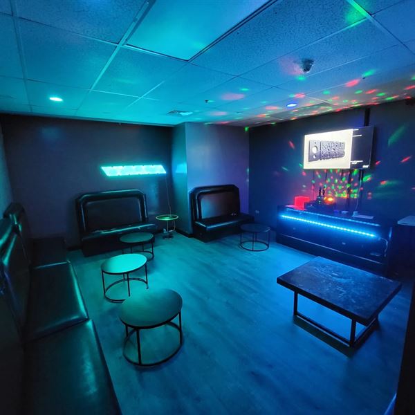 Kapolei Karaoke and Escape