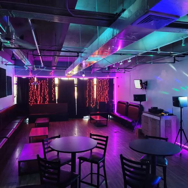 Kapolei Karaoke and Escape