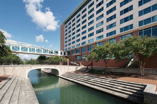 Embassy Suites Huntsville - Hotel & Spa