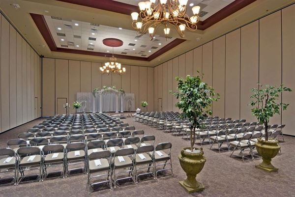 Embassy Suites Huntsville - Hotel & Spa