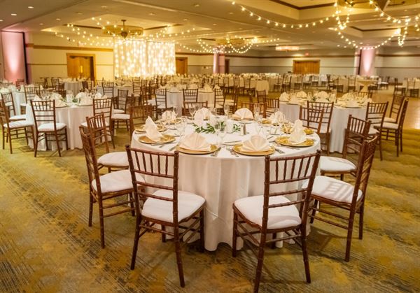 DoubleTree by Hilton Hotel Libertyville - Mundelein