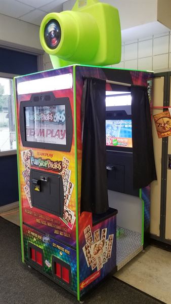 GameOn! Photobooth & Arcade Rentals