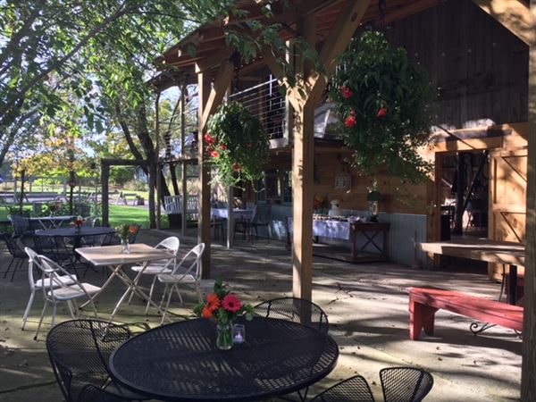 SylvanDale Rustic Barn