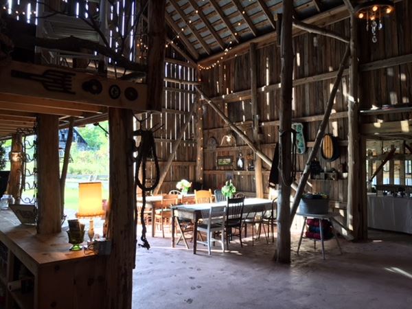 SylvanDale Rustic Barn