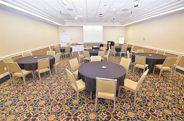 The Carousel Oceanfront Resort