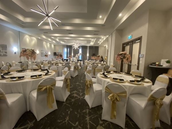 Sandman Signature Ottawa Airport Hotel