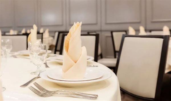 Maggiano's Little Italy Tampa