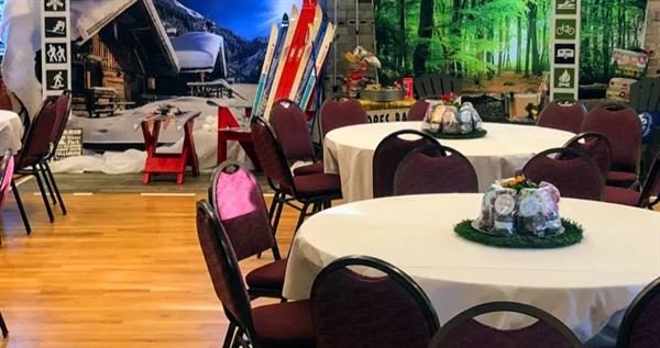 Elsie's Restaurant Bar & Bowling Center