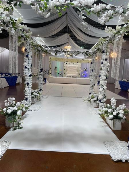 Golden Palace Ballroom  / Salón Palacio de Oro