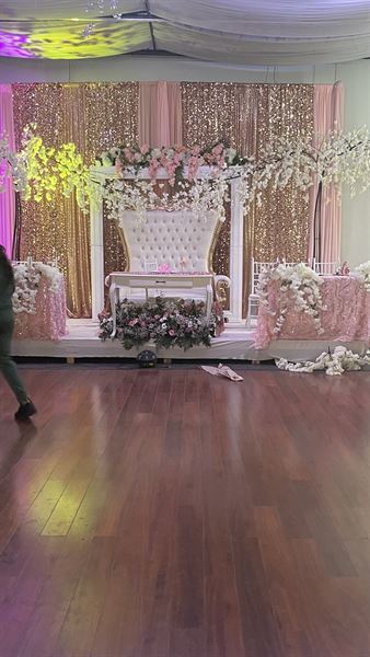 Golden Palace Ballroom  / Salón Palacio de Oro