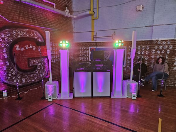 Dyer Entertainment LLC