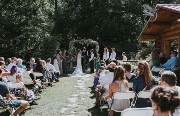 Hope Alaska's Bear Creek Lodge