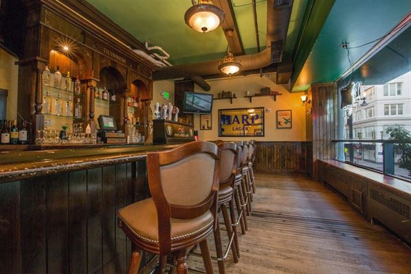 Mo's Irish Pub Milwaukee