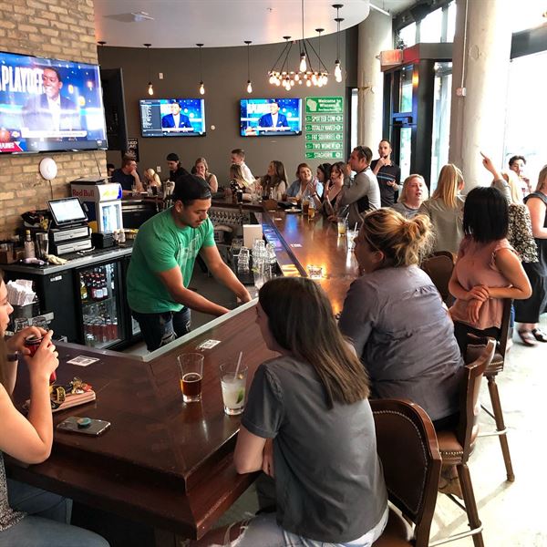 Mo's Irish Pub Milwaukee