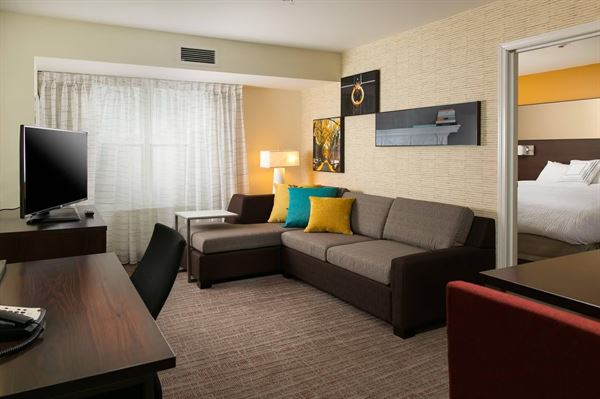 Residence Inn Kansas City at the Legends