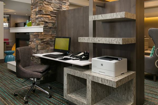 Residence Inn Kansas City at the Legends