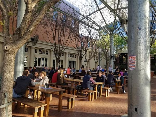 Flying Saucer Draught Emporium