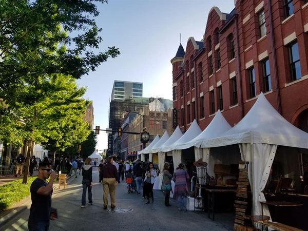 Flying Saucer Draught Emporium