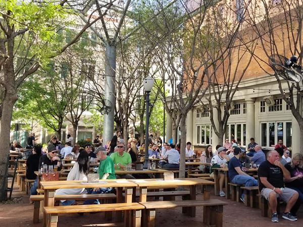 Flying Saucer Draught Emporium