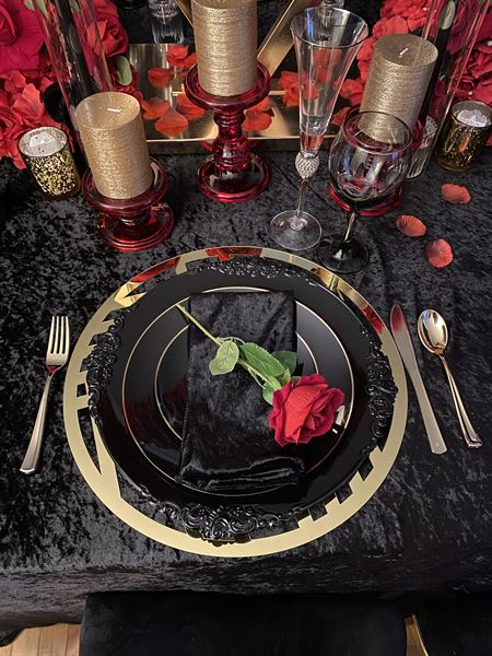 Nika Luxe Decor & Designs