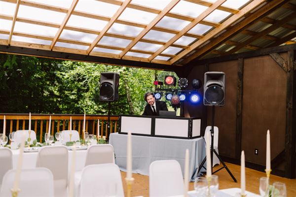 The Landing at Lake Ploenta