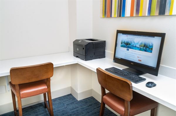 Holiday Inn Express & Suites Las Vegas SW - Spring Valley