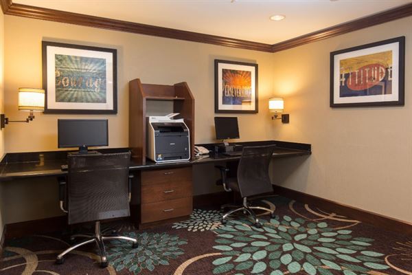 Stayrbridge Suites Toledo-Maumee