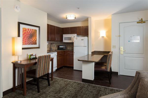 Stayrbridge Suites Toledo-Maumee
