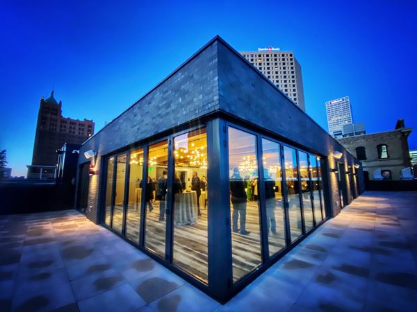 Kinn Guesthouse Milwaukee