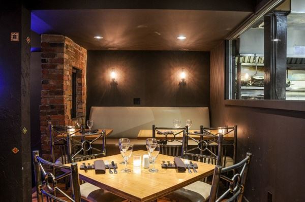 Safari Bar and Grill